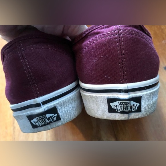 Men Classics Vans - Picture 2 of 5